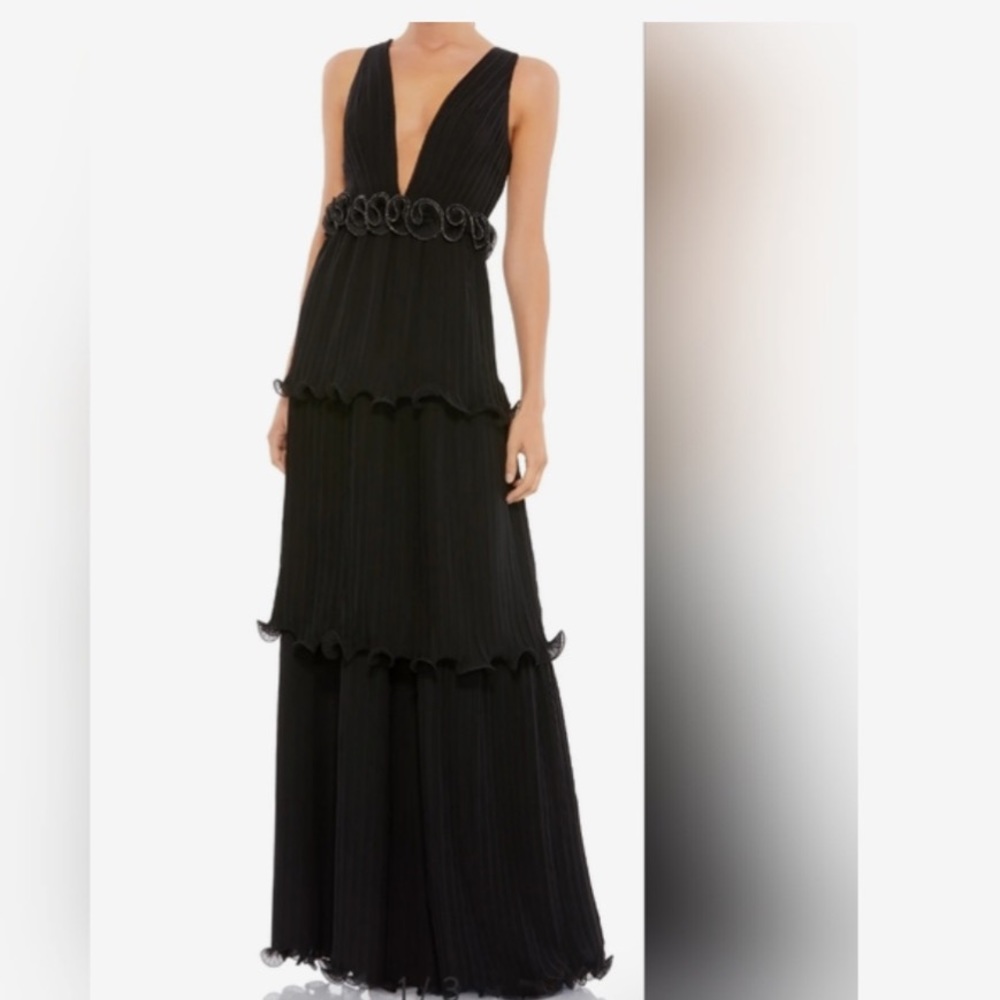 IEENA for Mac Duggal!!! NWOT Size 8 black Dress!!! Rosette Detail pleated gown!!